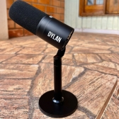 MICROFONE DYLAN PODCAST DM-5 DINÂMICO CARDIOIDE COM PEDESTAL
