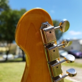 GUITARRA VINTAGE STRATOCASTER REISSUED SERIES V6M FIESTA RED